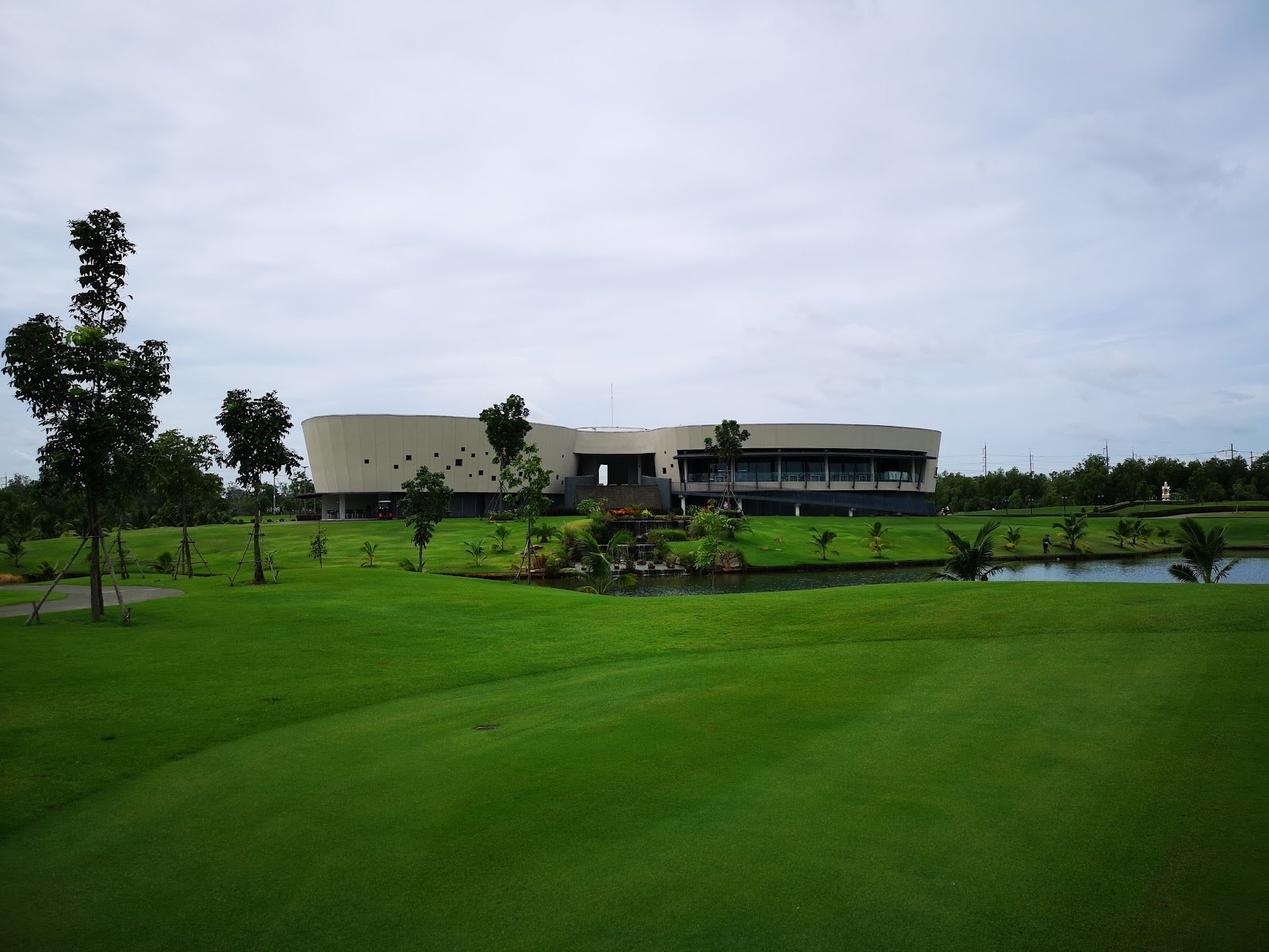 Royal Bangpa In Golf Course golf course photo 4