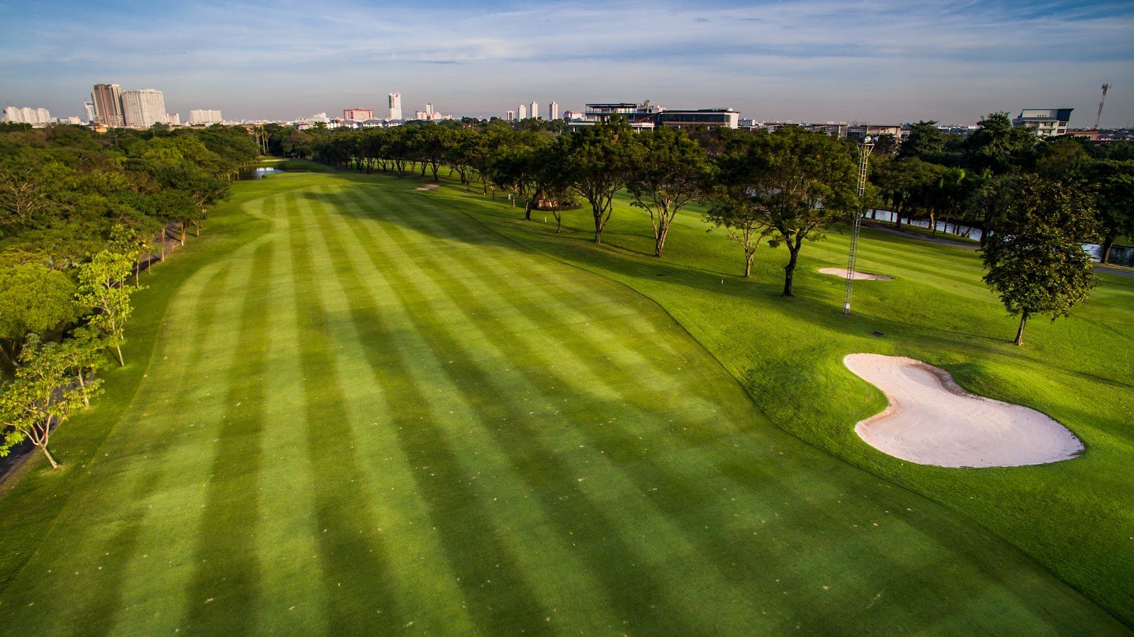Krungthep Kreetha Sports Club golf course photo 2