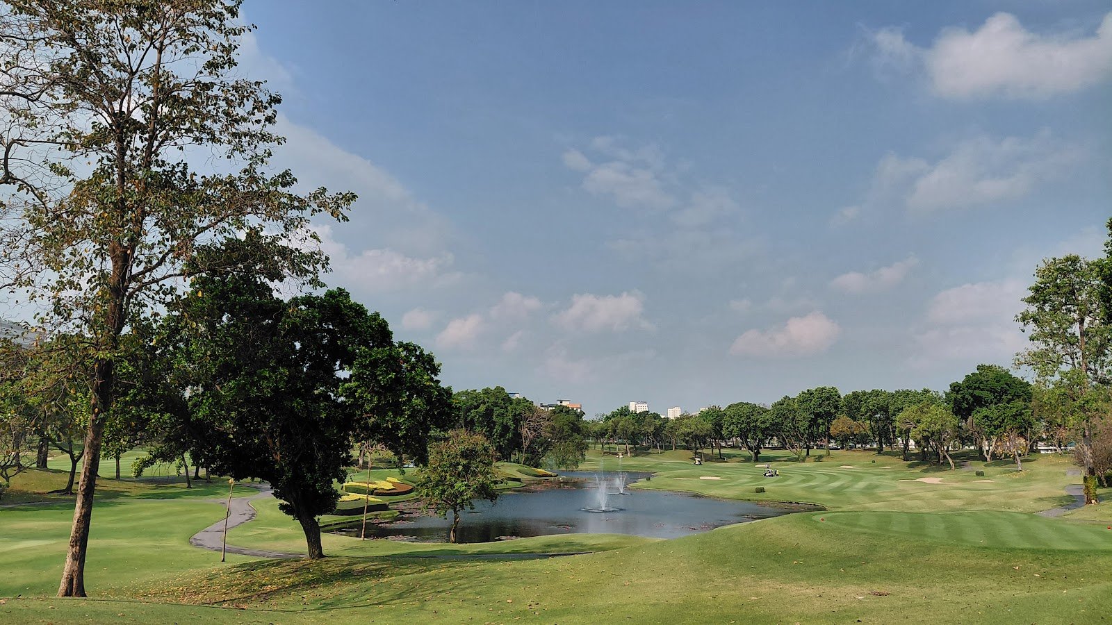 Rajpruek Club golf course photo 2