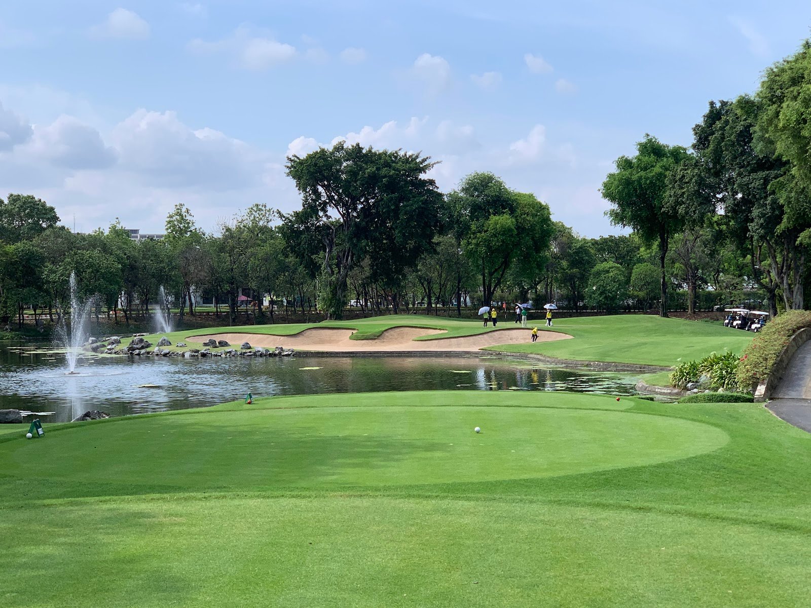 Rajpruek Club golf course photo 6