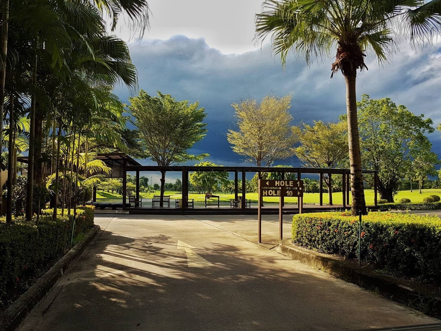 Suvarnabhumi Golf and Country Club golf course photo 5