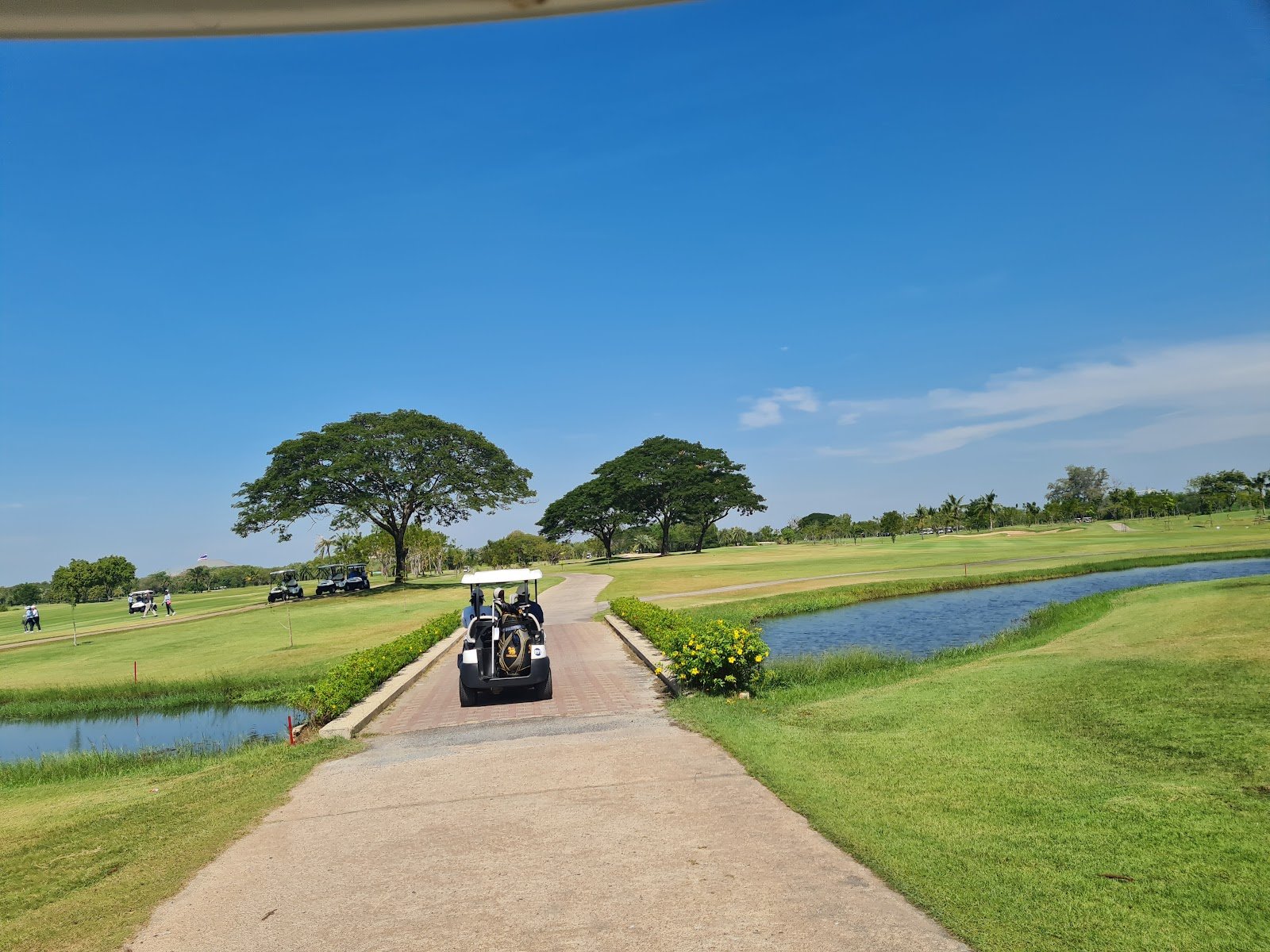 Bangpakong Riverside Golf golf course photo 4