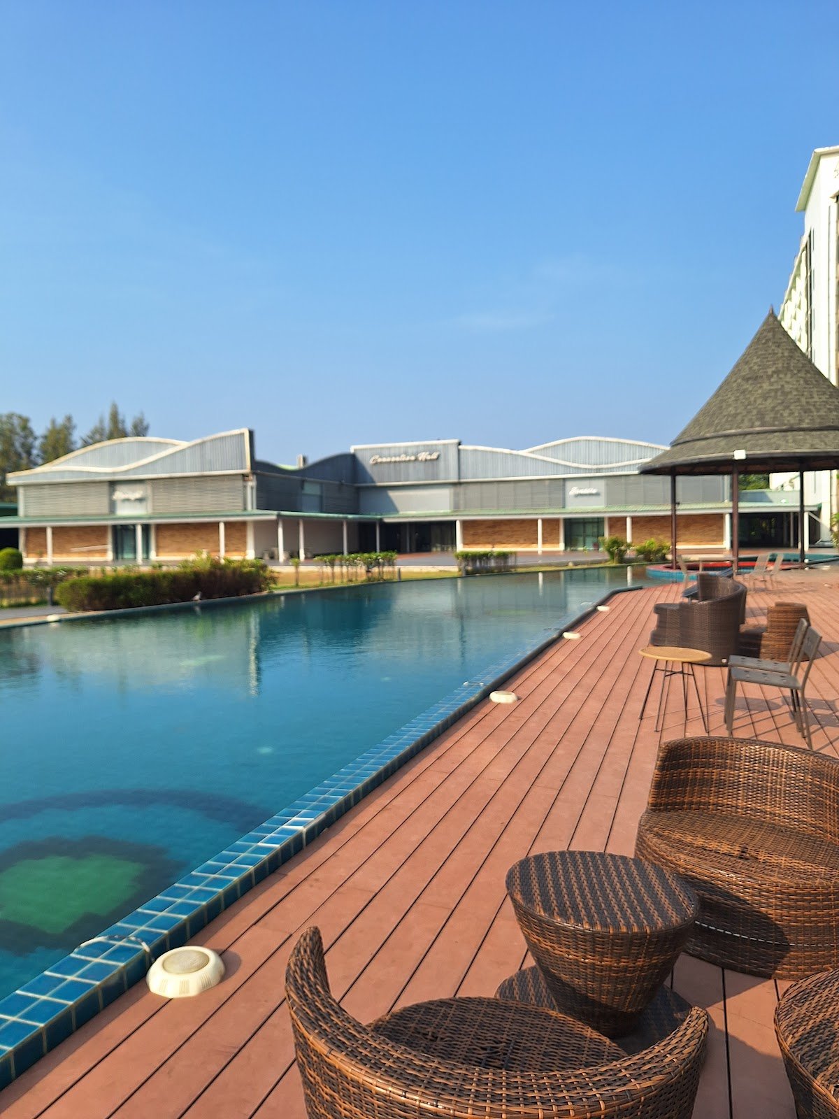 Sunrise Lagoon Hotel and Golf golf course photo 3