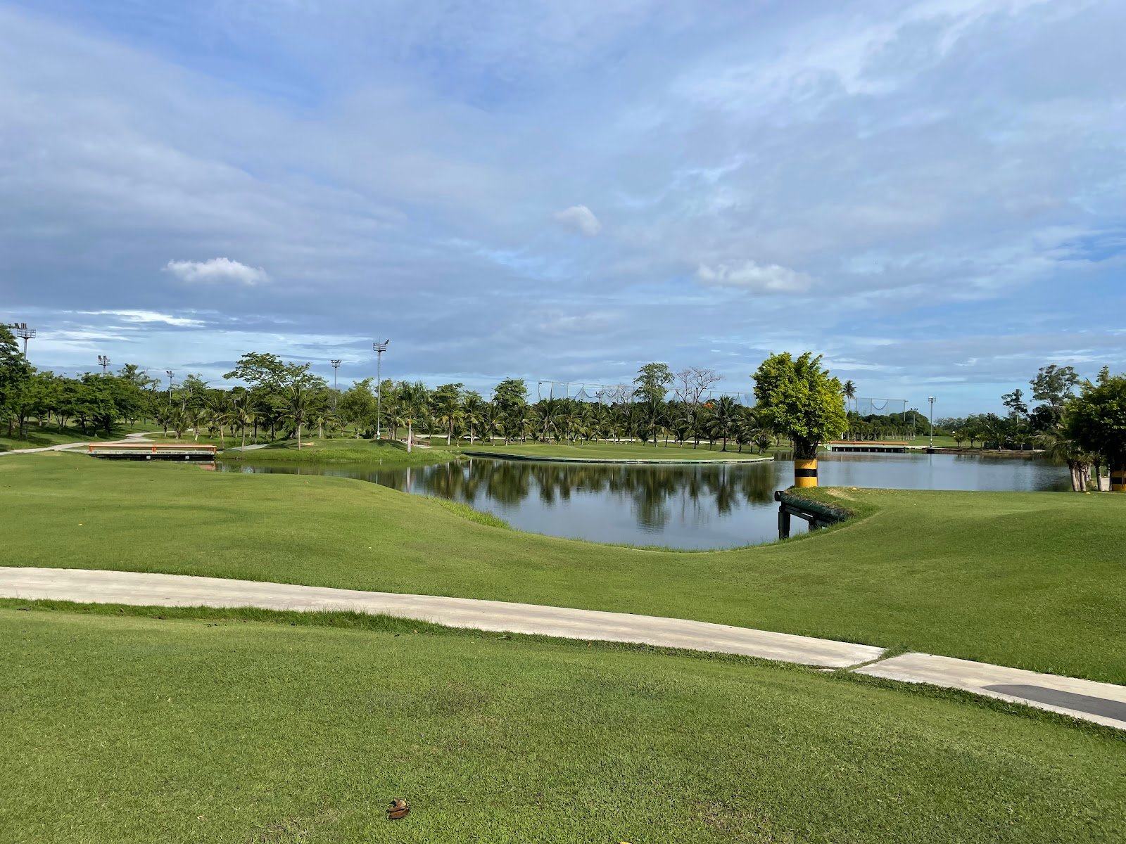Rose Garden Golf Club golf course photo 2