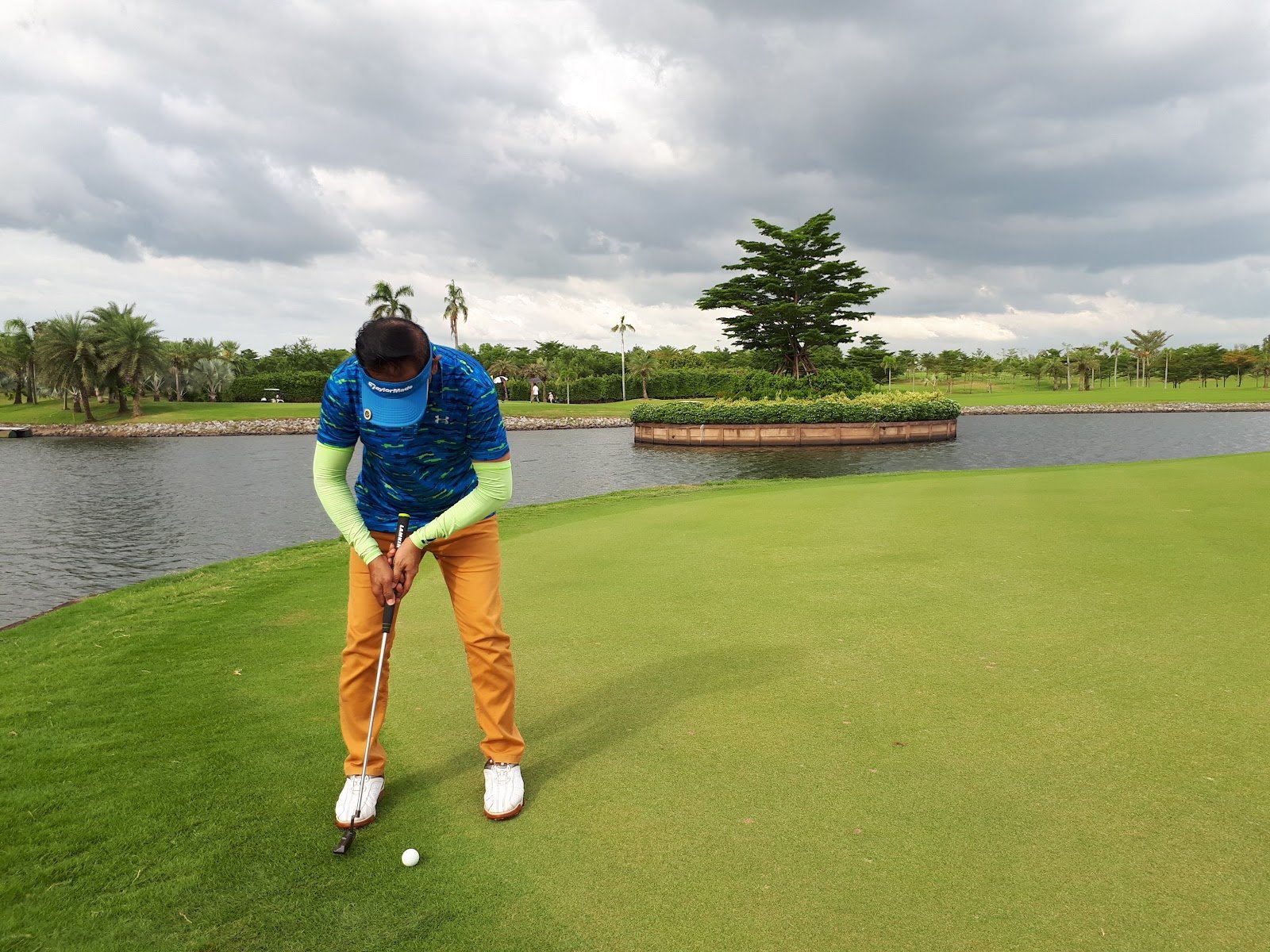The RG City Golf Club - Dream Arena golf course photo 4