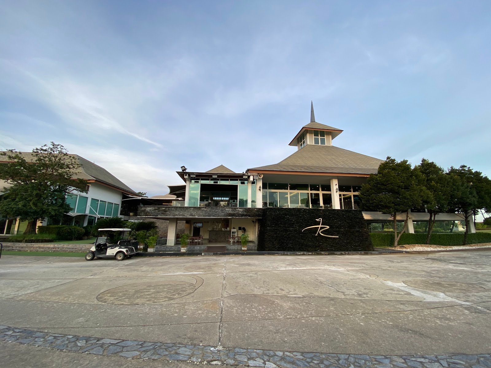 The RG City Golf Club - Dream Arena golf course photo 6