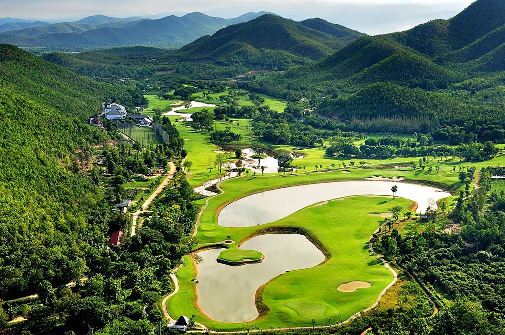Mae Jo Golf Club and Resort golf course photo 2