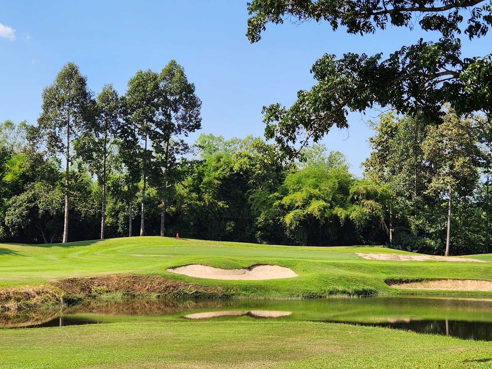 Mae Jo Golf Club and Resort golf course photo 6