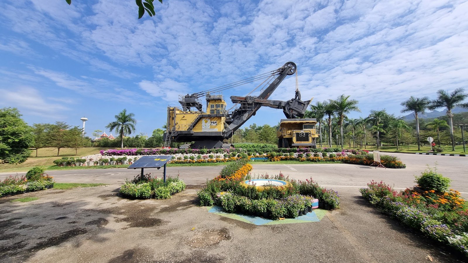 Mae Moh Golf Course