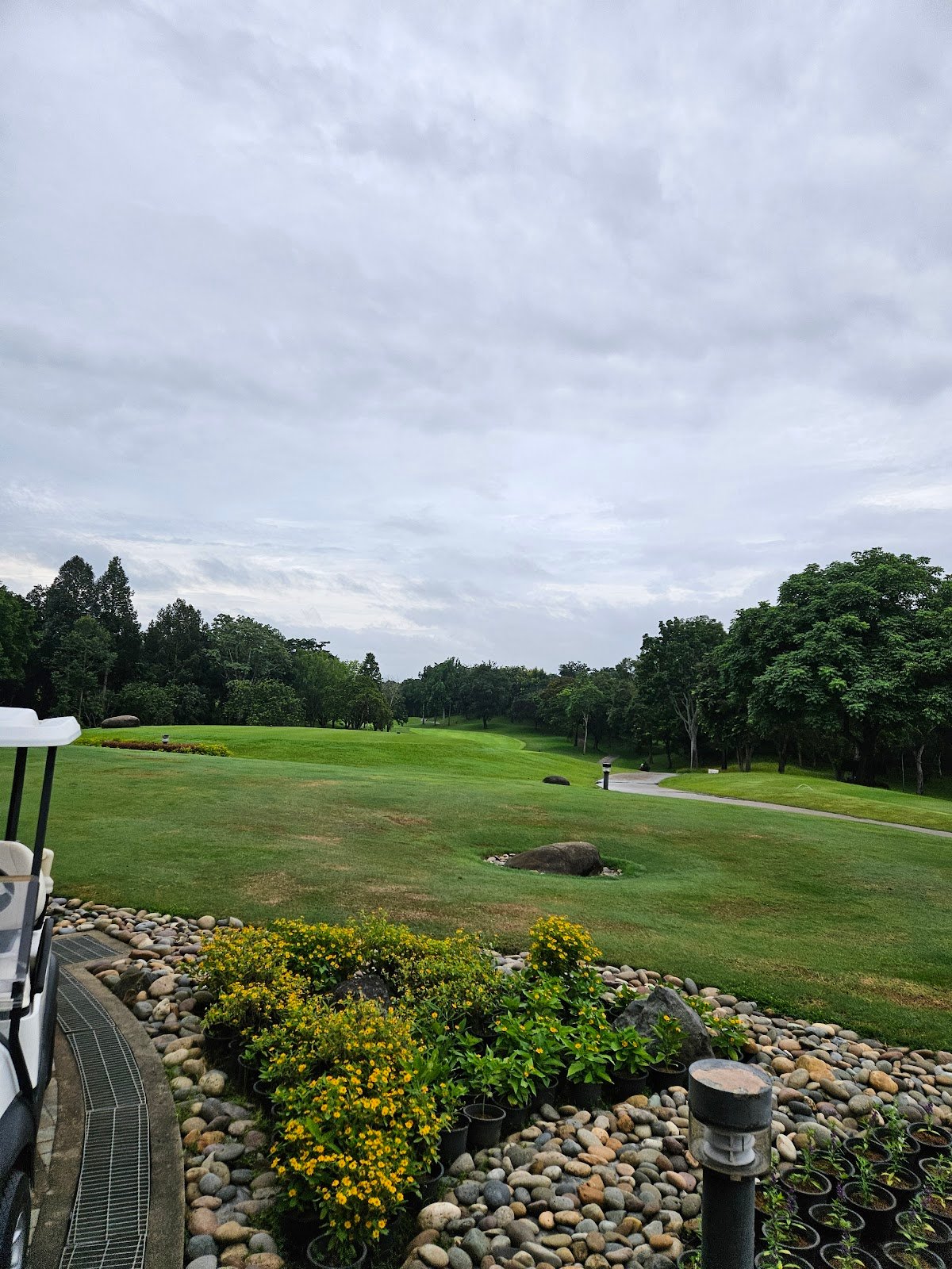 Santiburi Country Club golf course photo 6