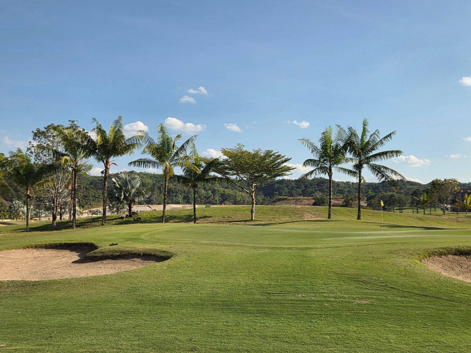Happy City Golf golf course photo 2