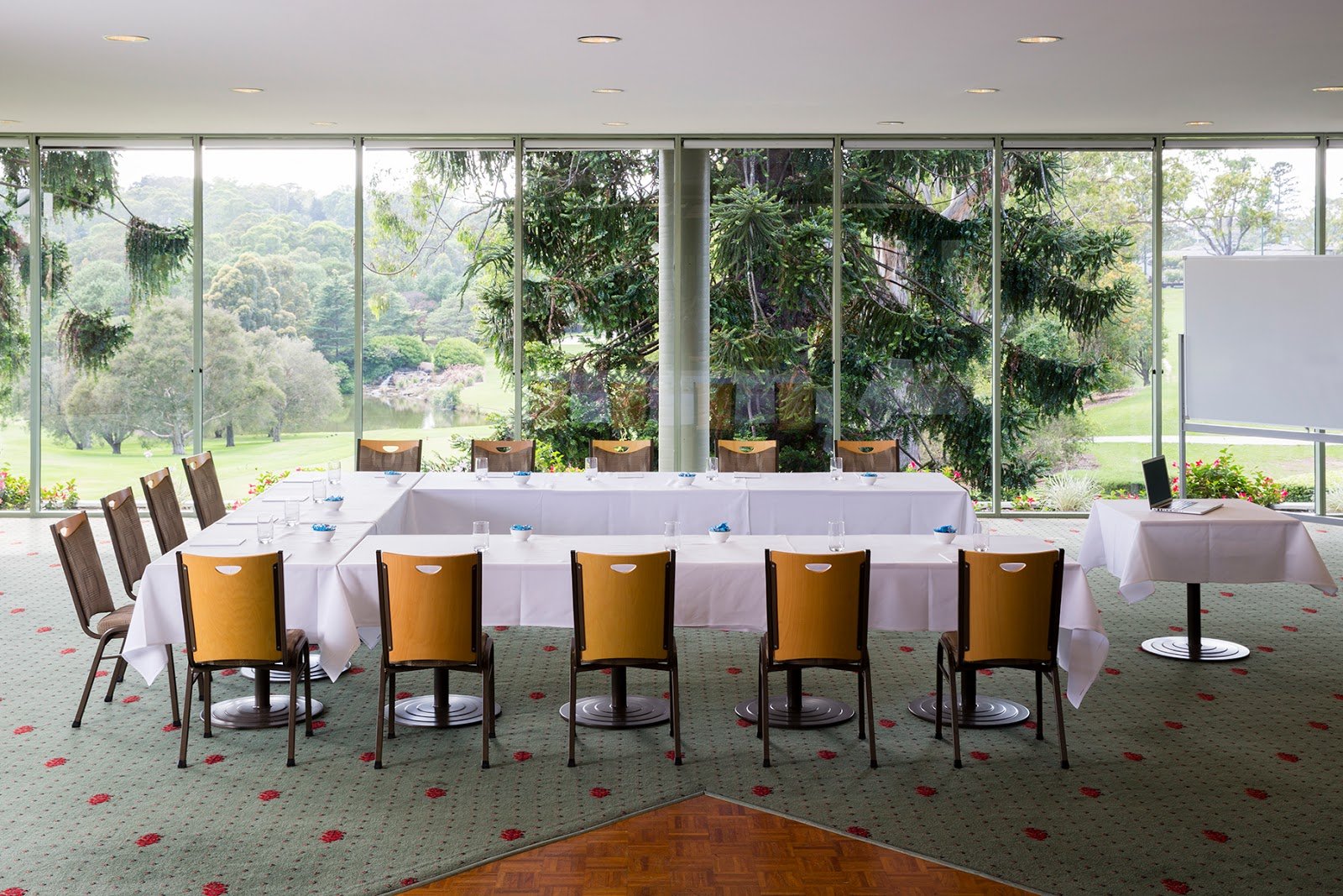 Woo Sung Castle Hill Country Club golf course photo 2