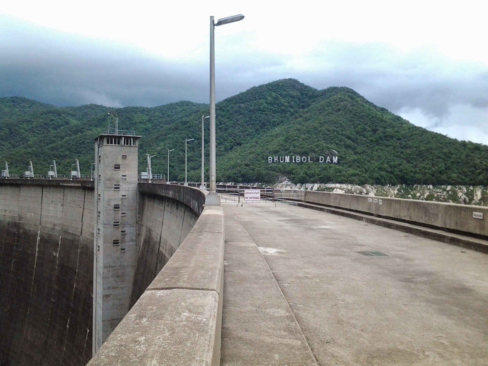 Bhumibol Dam Golf Course golf course photo 6