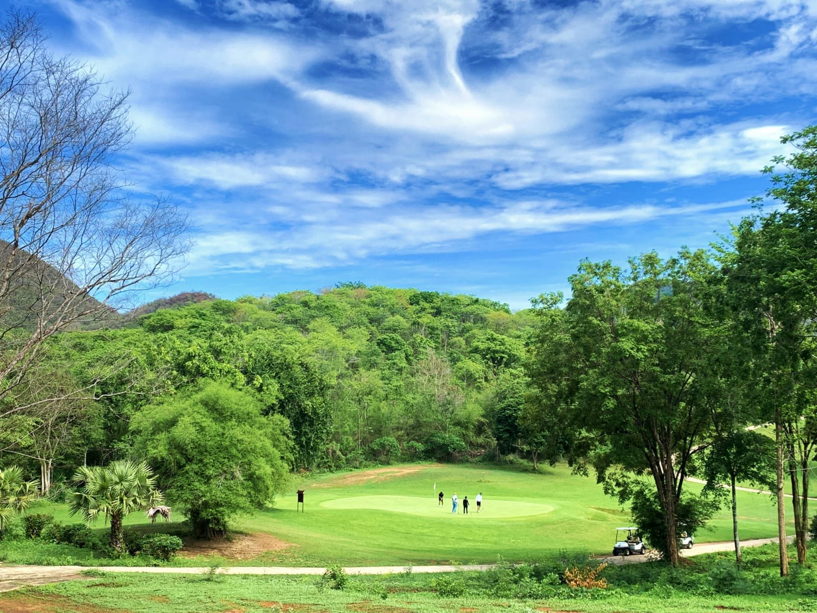 Kaeng Krachan Country Club and Resort golf course photo 3