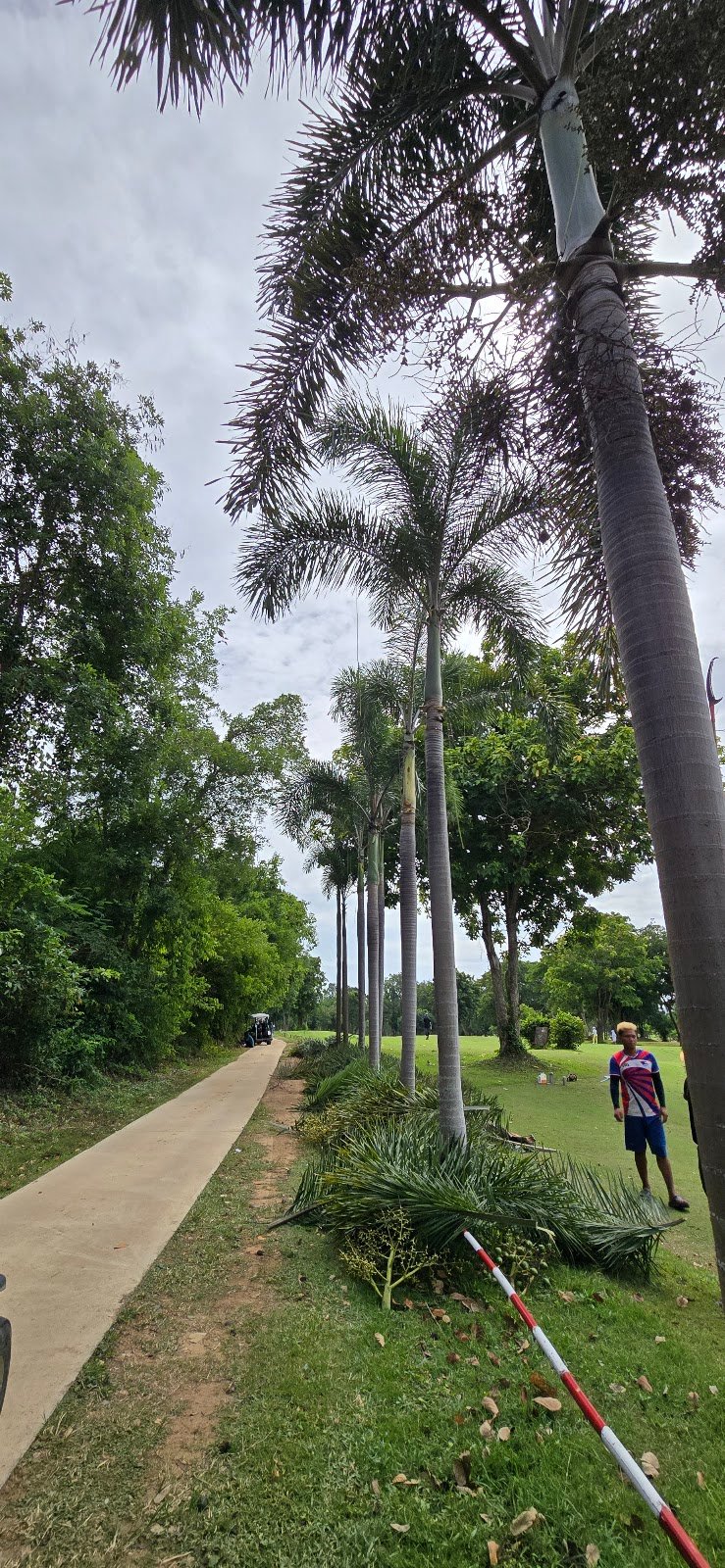 Kaeng Krachan Country Club and Resort golf course photo 5