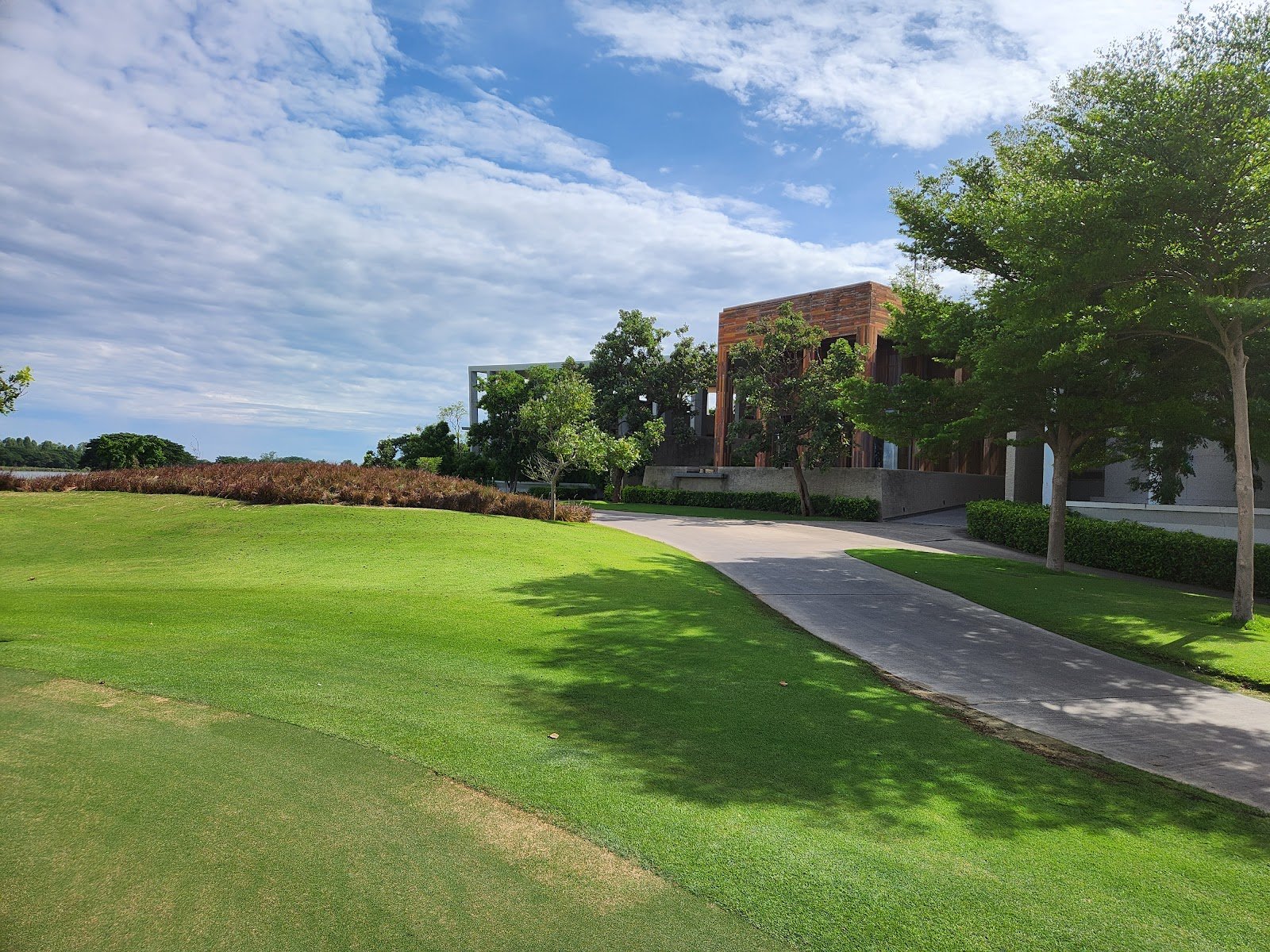 Singha Park Khon Kaen Golf Club golf course photo 4