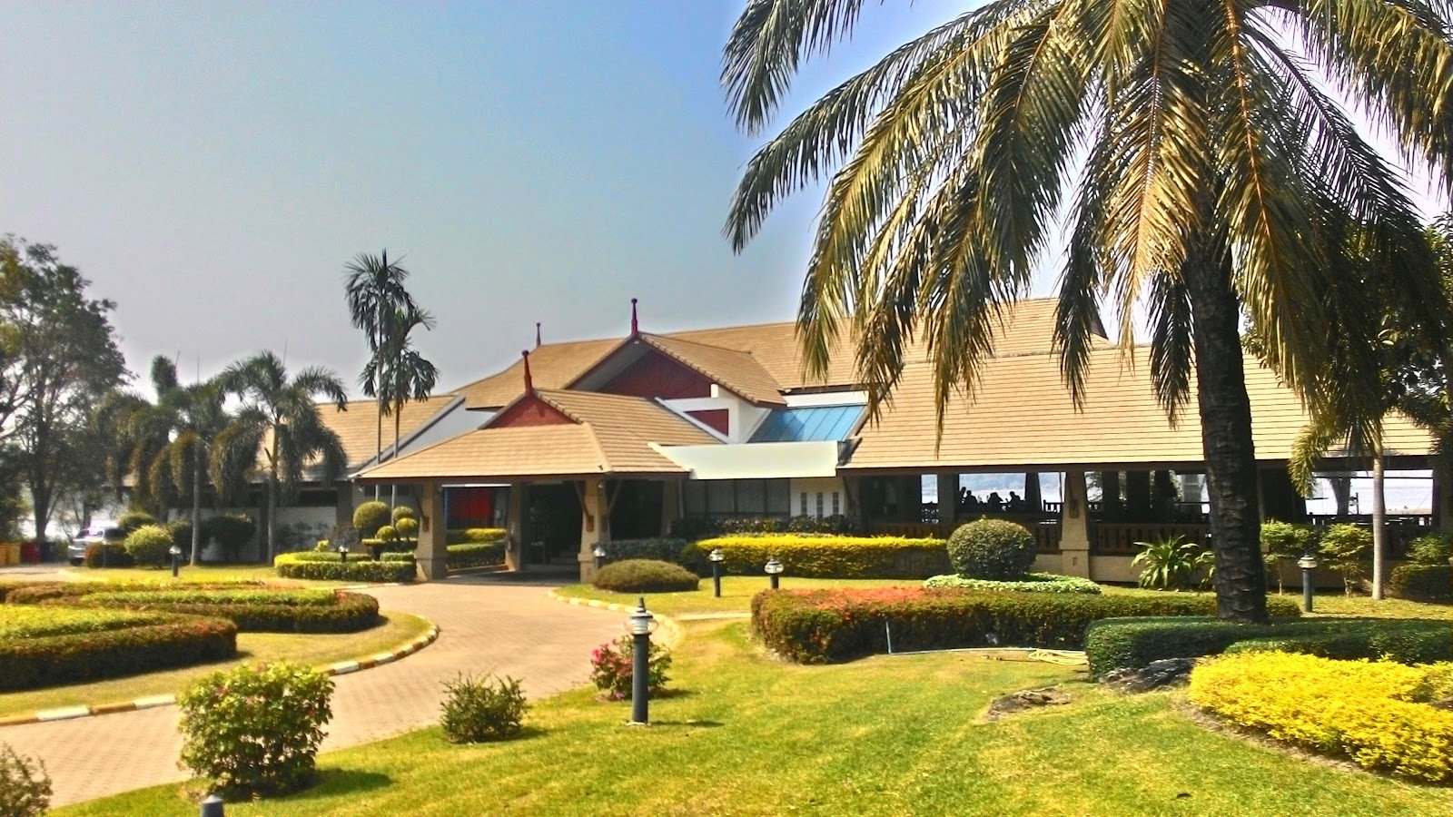Sirindhorn Dam Golf Course golf course photo 6