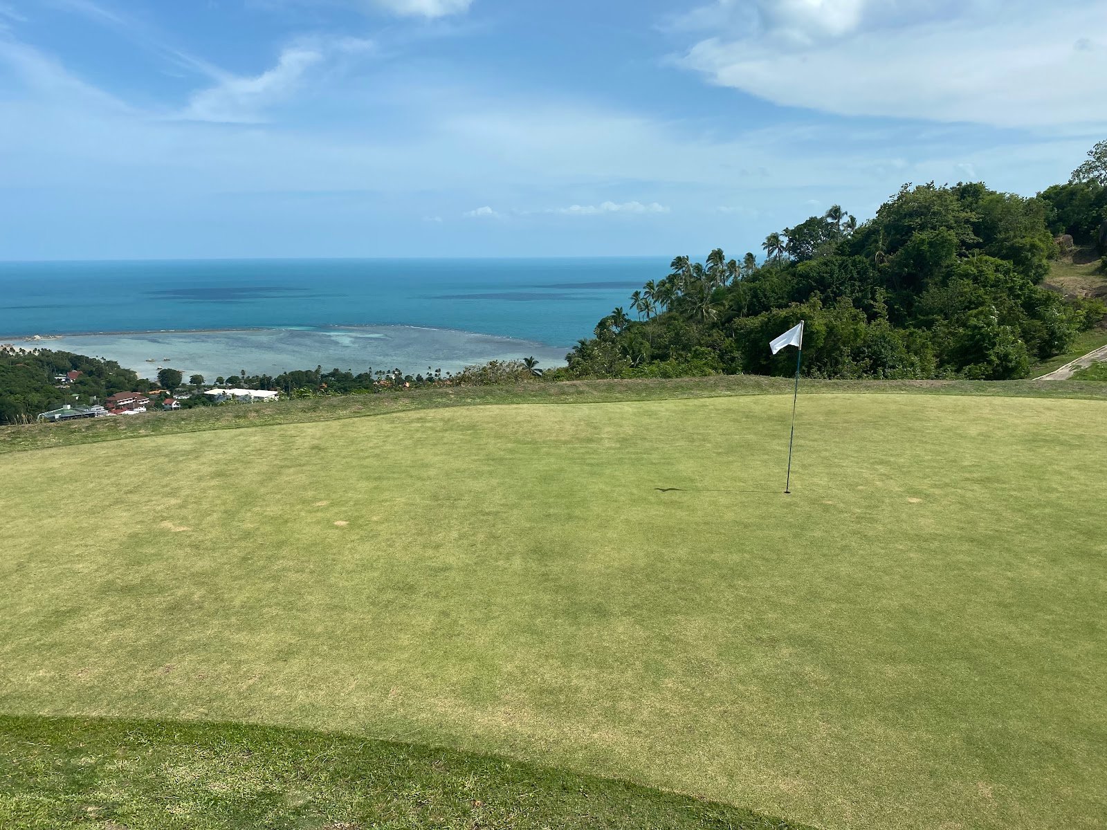 Royal Samui Golf and Country Club golf course photo 4