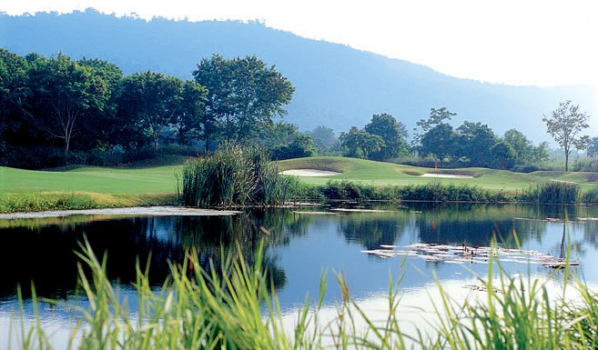 Kirimaya Golf Resort