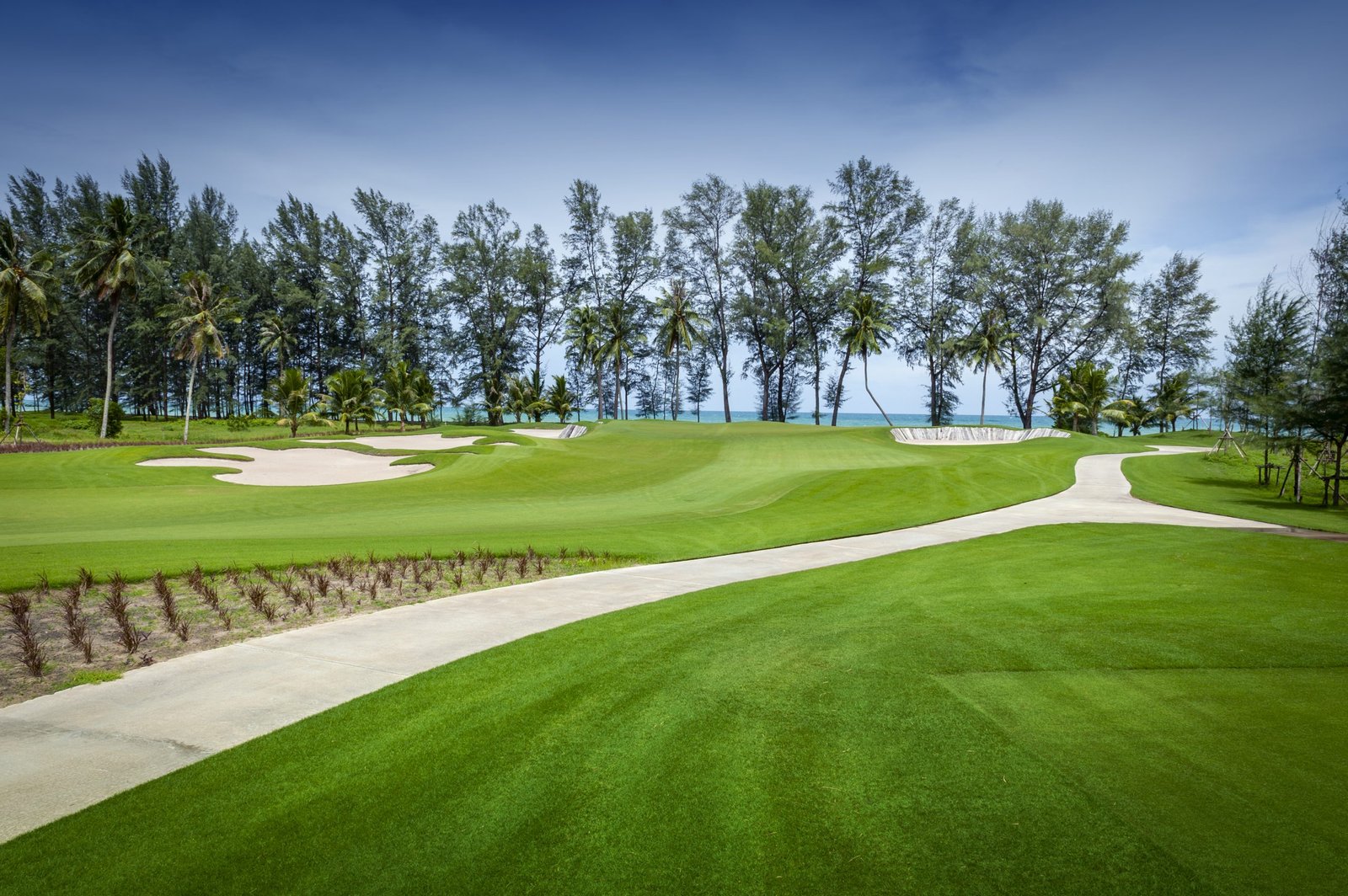 Aquella Golf Resort golf course photo 6
