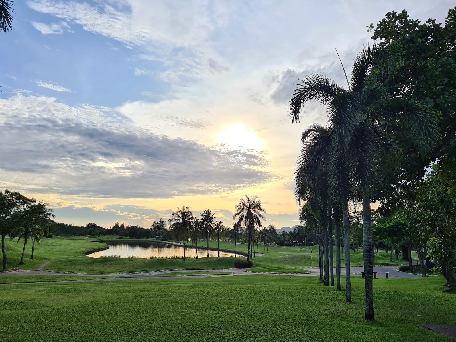 Khao Kheow CC golf course photo 4
