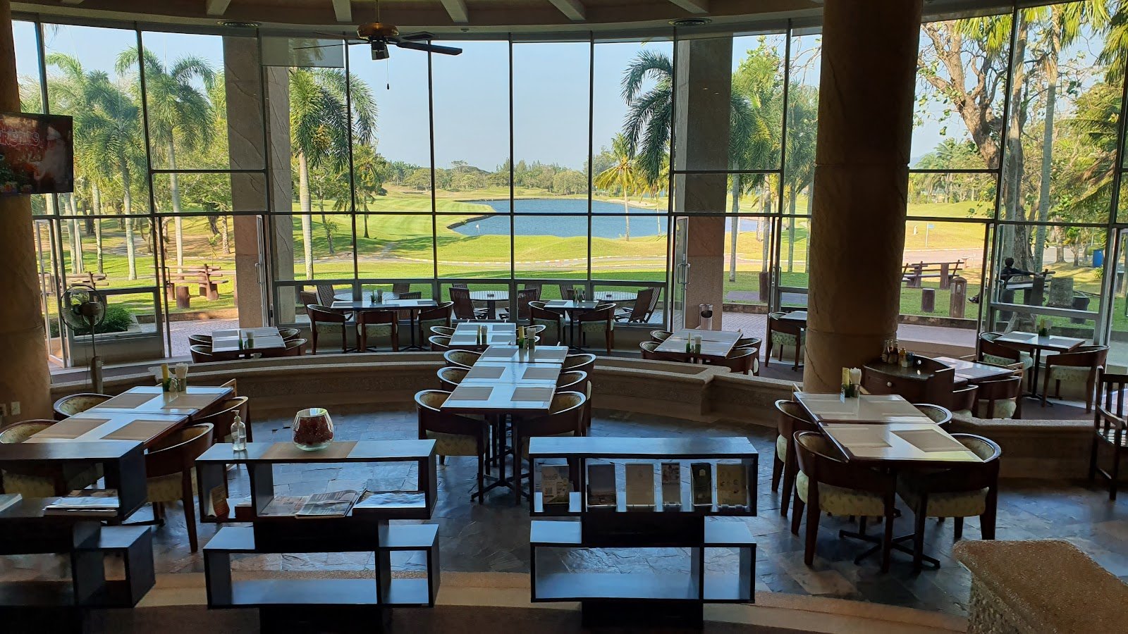 Khao Kheow CC golf course photo 8