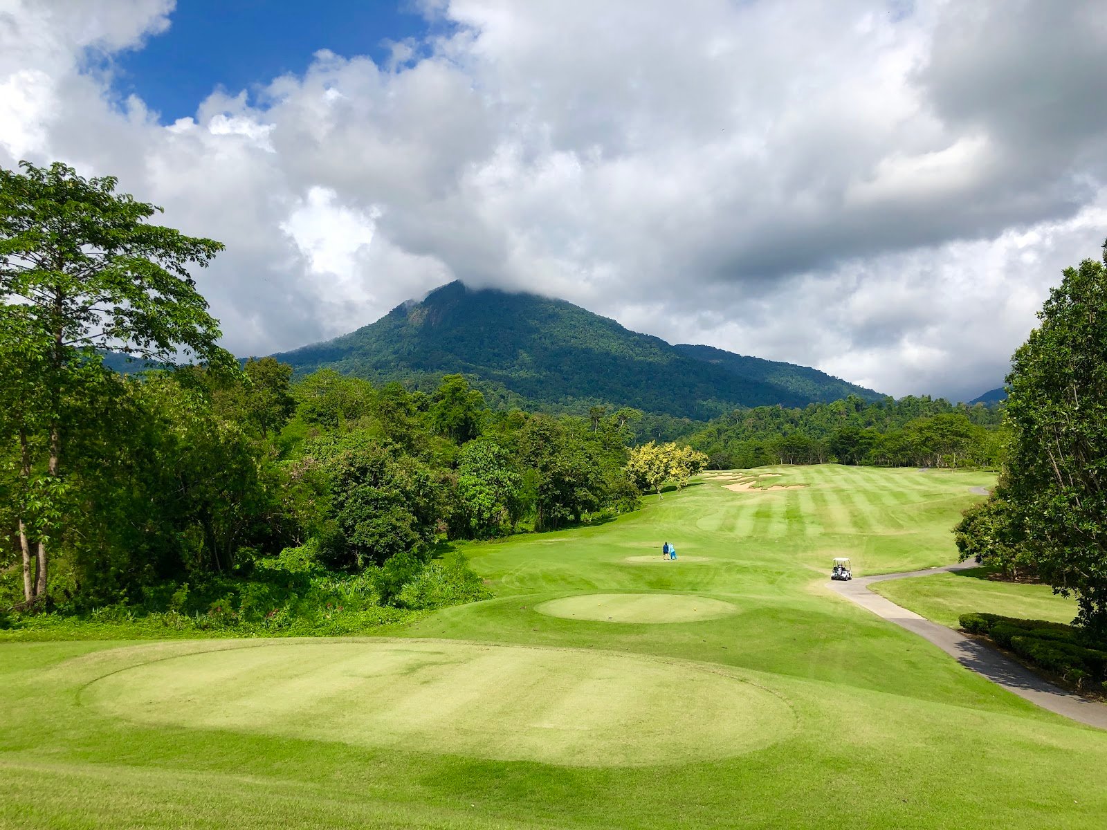 Chatrium Golf Resort Soi Dao Chanthaburi golf course photo 2