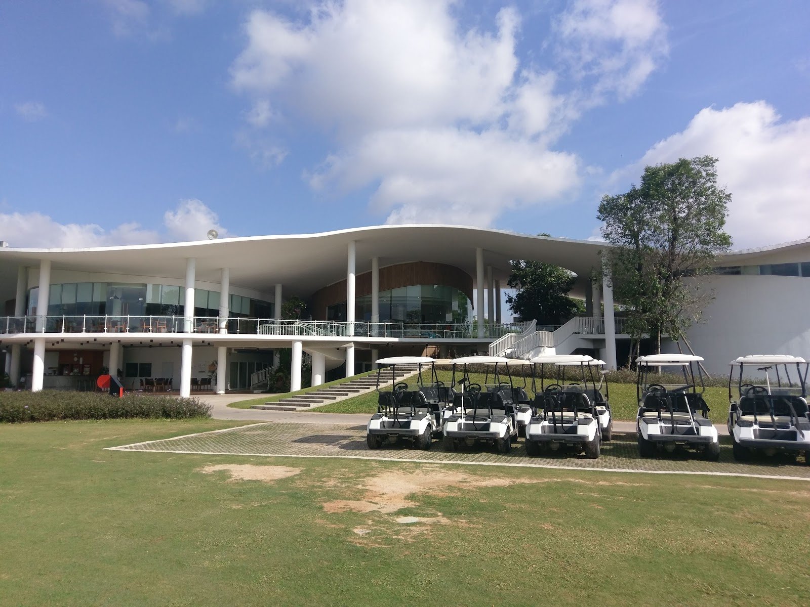 Parichat International Golf Links golf course photo 4