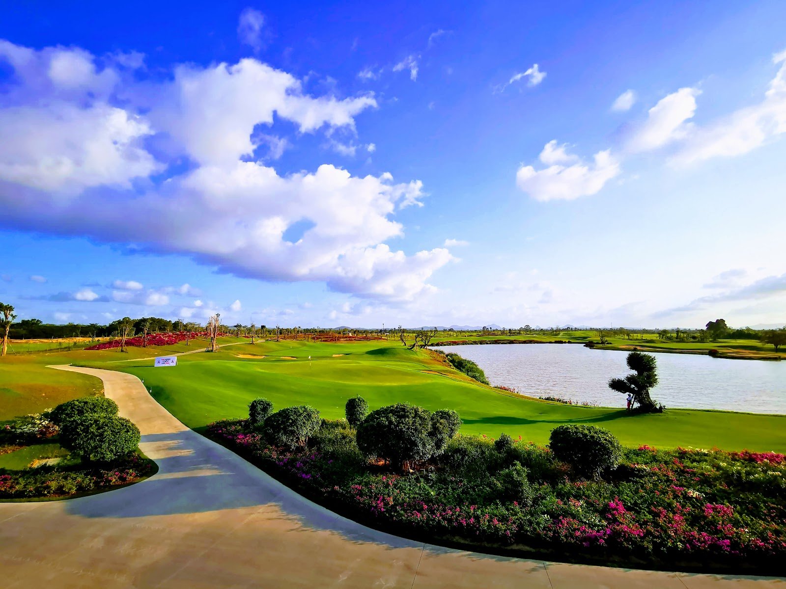 Siam Rolling Hills golf course photo 2