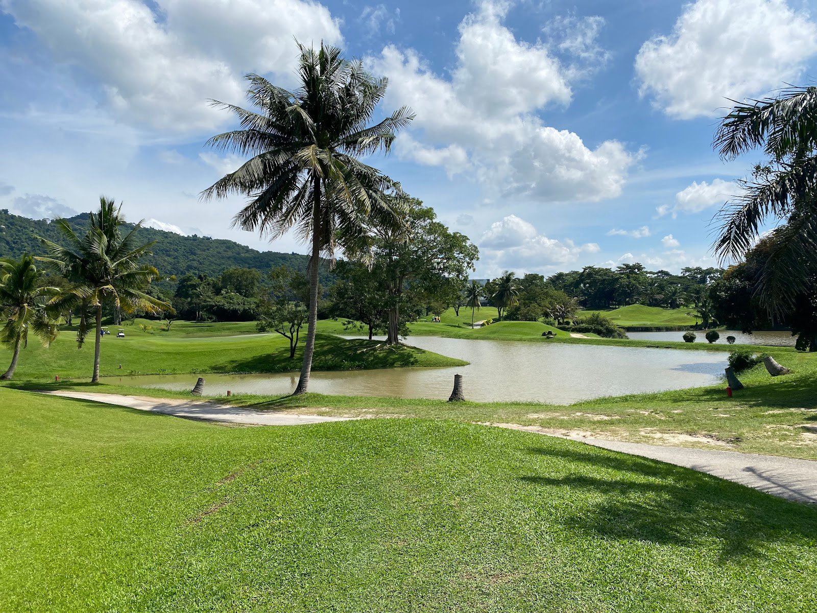 Emerald Golf Club golf course photo 2