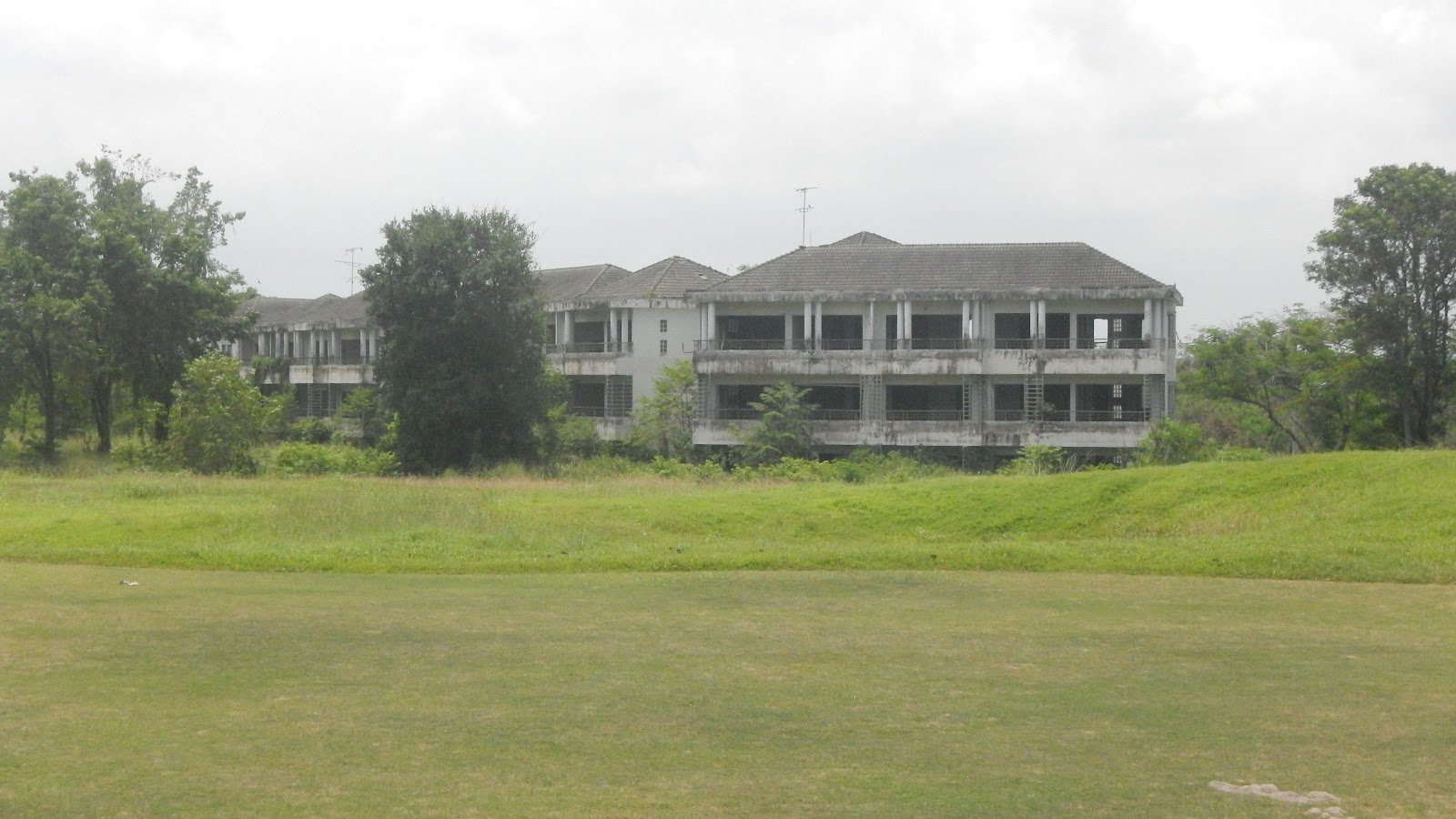 King Naga Golf Club (formerly Great Lake Golf and Country Club) golf course photo 2