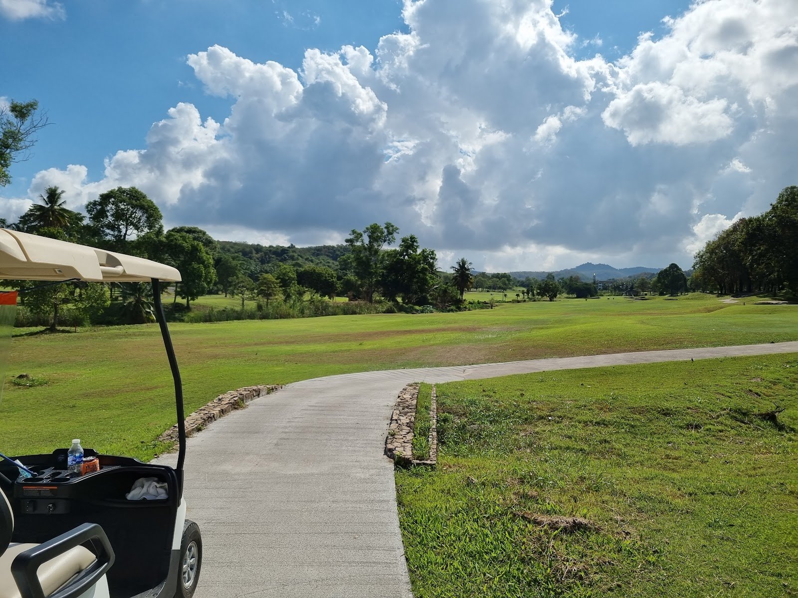 Rayong Green Valley golf course photo 4