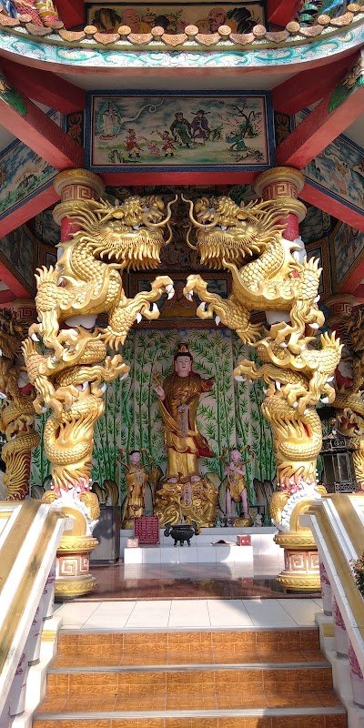 San Chao Pho Thap