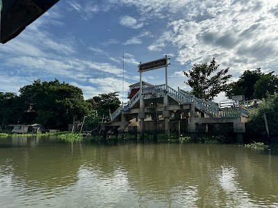 ร้านเรือนสุวรรณธาราสปา