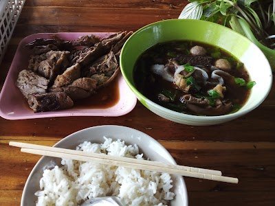 ร้านก๋วยเตี๋ยวนายบุญ ชวนชิม รัขประกันความอร่อย