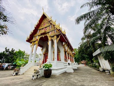 Wat Khao Tabaek