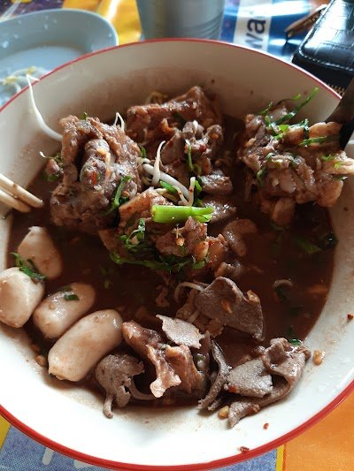 ร้านก๋วยเตี๋ยวเรือโอฬาร นาทวี