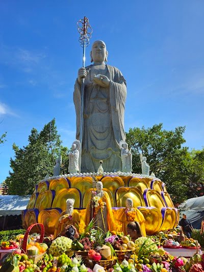 วัดพระกษิติครรภ์มหาโพธิสัตว์องค์ปฐม องค์แรกและสูงที่สุดในไทย