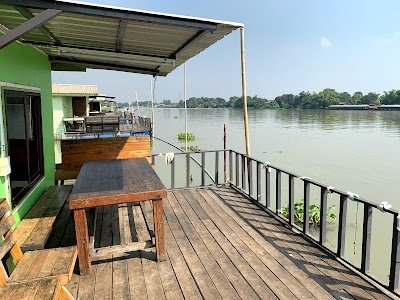 Bang Pa-in River Homestay