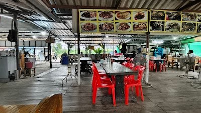 Phi Muek Restaurant (Kai Ong)