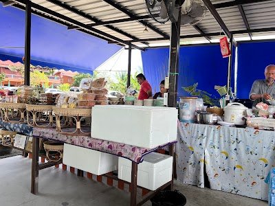 ก๋วยเตี๋ยวเรืออยุธยา บ้านทรงไทย
