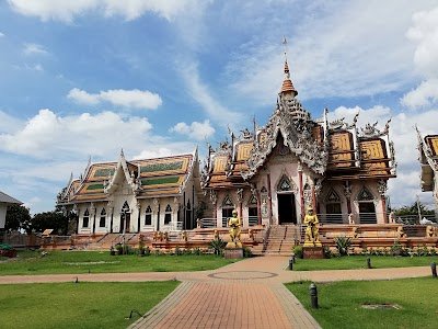 Srisathong Temple (Rahu)