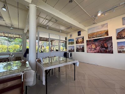 Ban Suan Rim Nam Restaurant