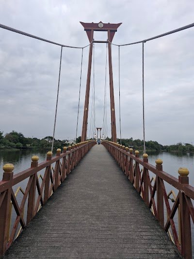 Waree Phirom Park