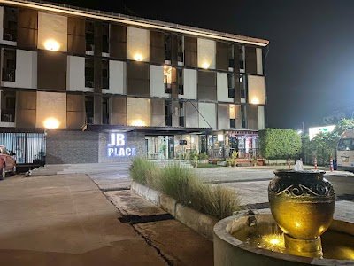 JB Place Hotel