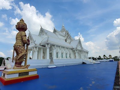 Wat Hin Thaen Lam Pachi