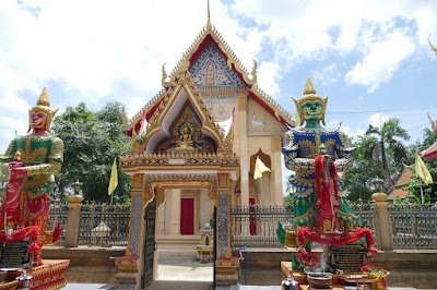 Wat Klang Khu Wiang