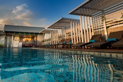 Nouvo City Hotel - โรงแรมนูโว ซิตี